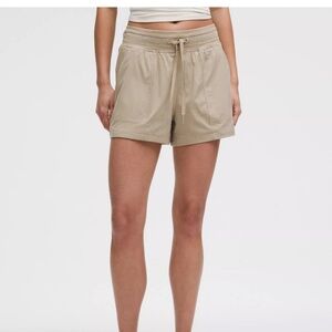 LULULEMON DANCE STUDIO SHORTS 4